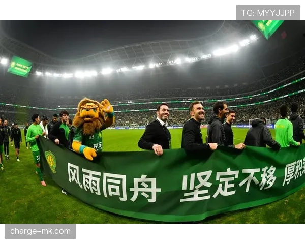 中超联赛鏖战正酣 热门对决高潮迭起引发球迷热议