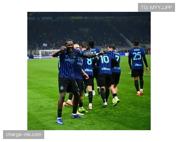 乌德勒中特尔中场闪耀，助力球队力克对手夺关键胜利