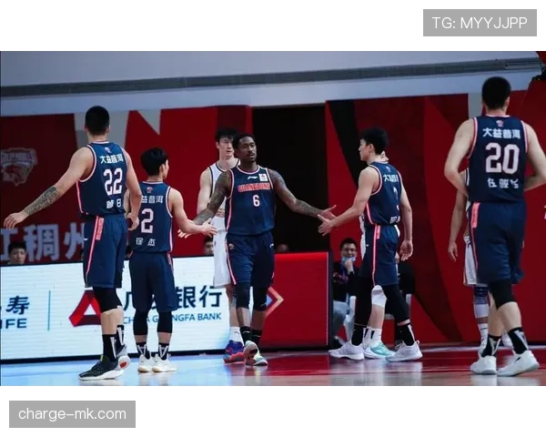 伊尼亚基进攻创造力持续提升,助球队稳居联赛争冠行列 伊尼亚基进攻创造力持续提升,助球队稳居联赛争冠行列