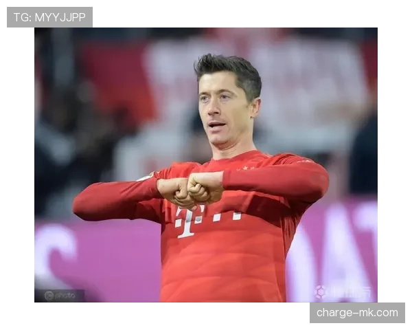 莱万多夫斯基状态回暖，精准传球视野助队友进攻全面提升