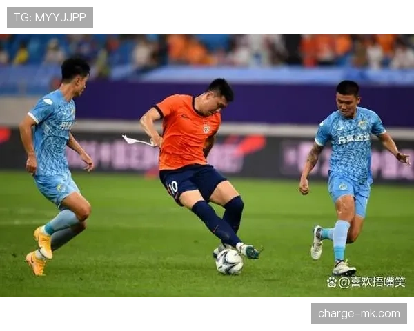 中超争冠与保级形势激烈 多队积分胶着竞争白热化